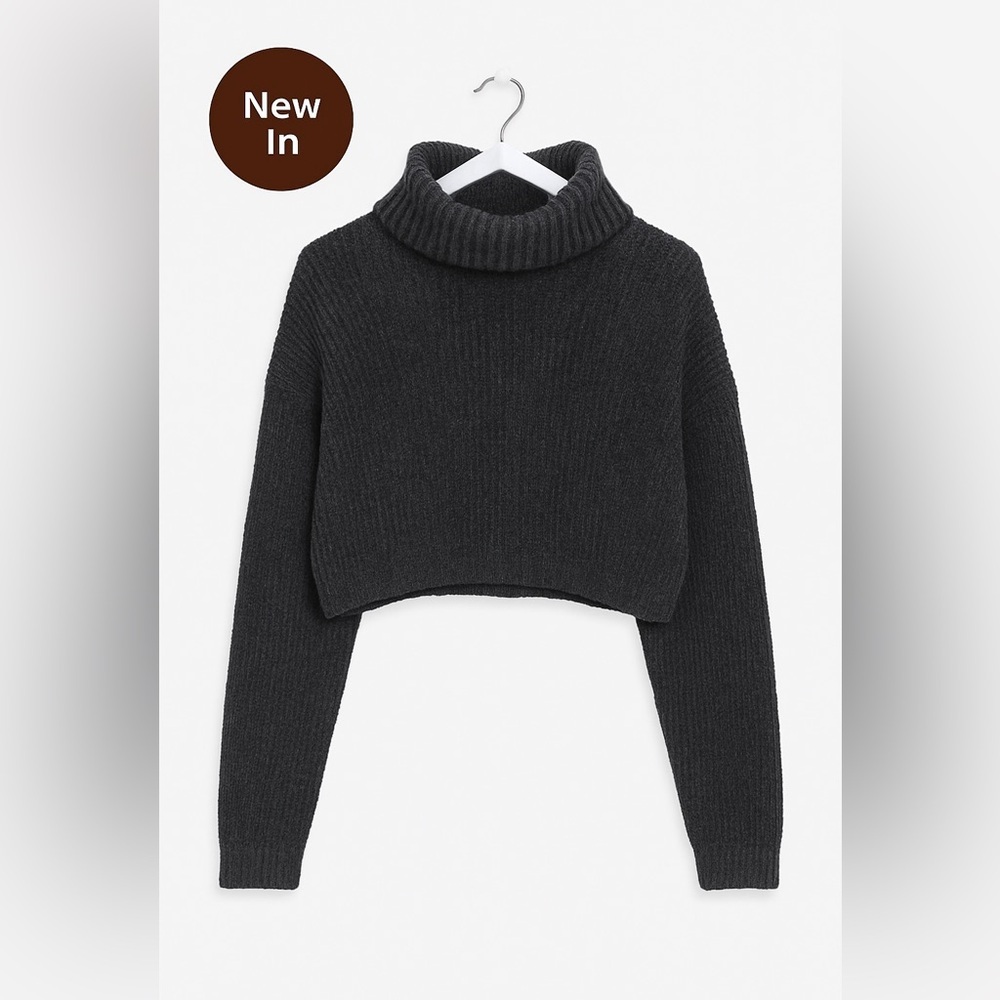 Forever 21 Gray Cropped Cozy Thick Turtleneck Sweater‎ – Size Medium